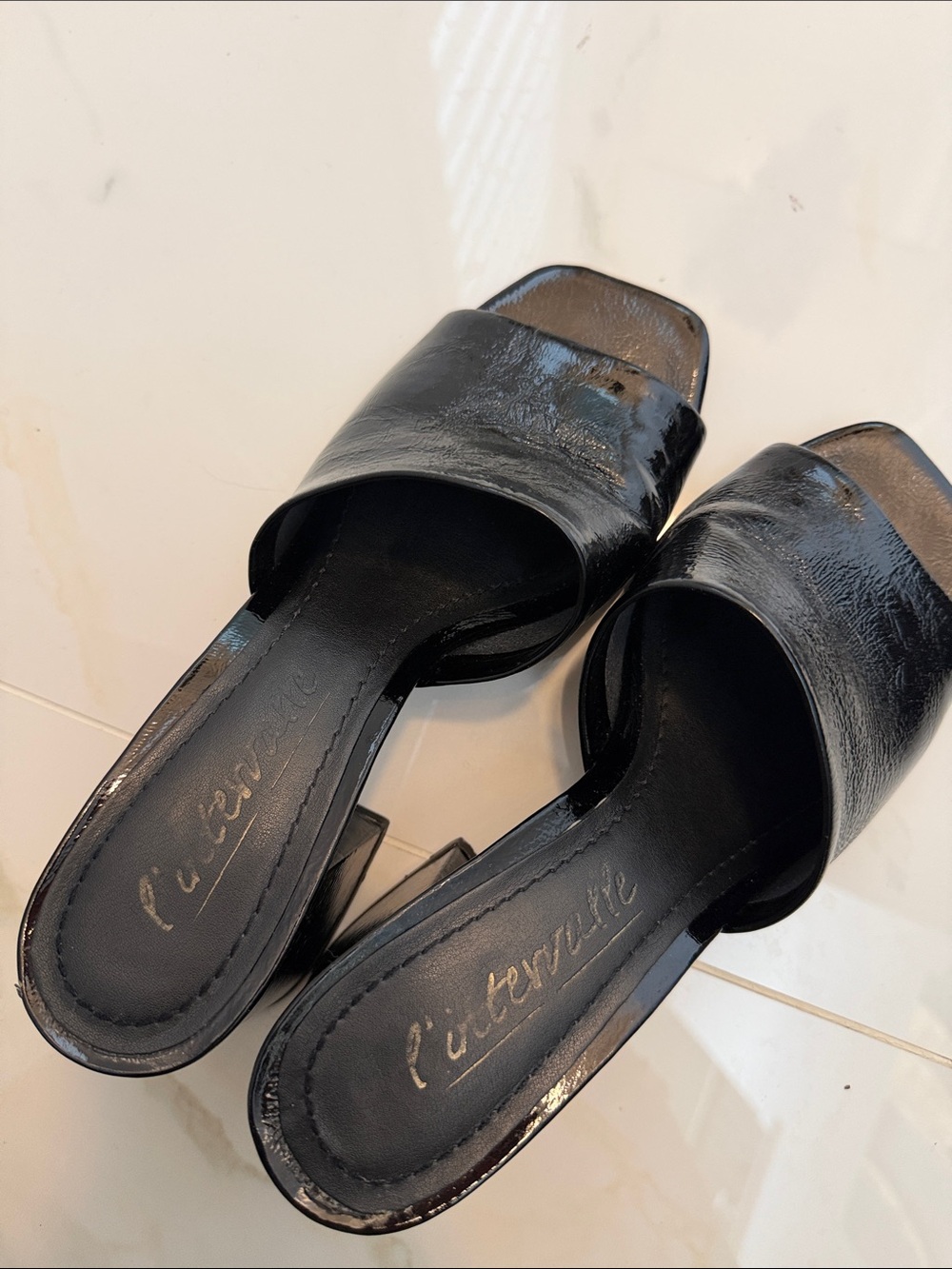 L'INTERVALLE Black Patent Slide Mules